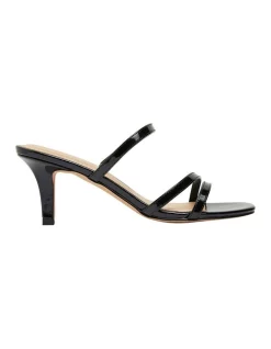 New 🔔 Sandler Marilyn Black Patent Sandals 😀