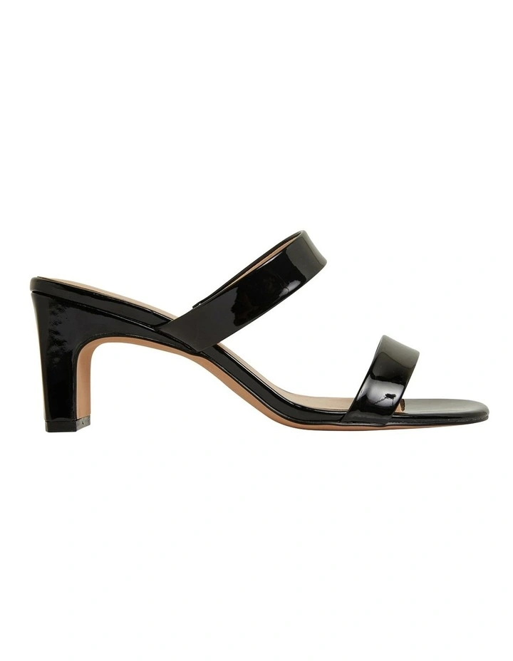 Best Pirce π₯° Sandler Hepburn Black Patent π€© Sandals βοΈ