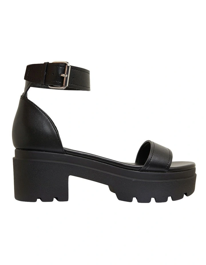Flash Sale β€οΈ Sandler Cameron Black Smooth Sandals π€©