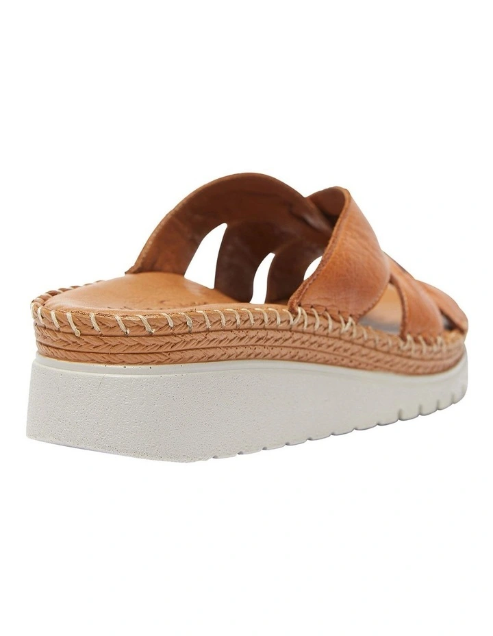 Brand new π€© Wide Steps Hannah Sandals In Tan Glove π - Image 4