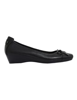 Outlet โจ Easy Steps Glove Heeled Shoes Shannon Black โจ