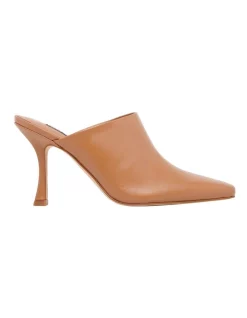Brand new ✔️ Nine West Ciao Caramel Pumps 👏