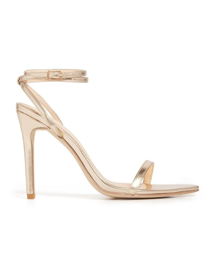 Flash Sale β¨ Forever New Kirsten Triangle Toe Stiletto In Gold π